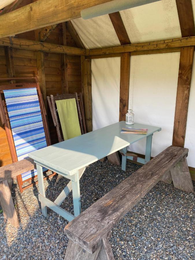 Mill Haven Place Glamping-Yurt 2 Haverfordwest Ngoại thất bức ảnh